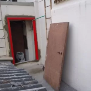 Porta corta-fogo com problemas